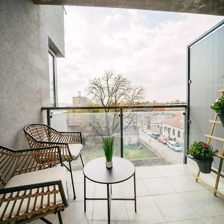 Apartment Luxury W. Views In Old Town